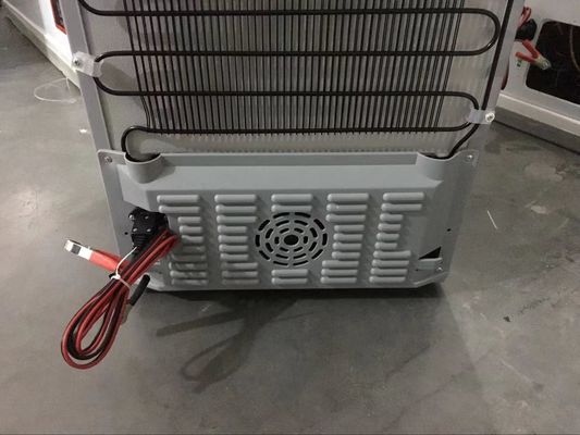 Réfrigérateur solaire à courant continu de 138L congélateur 12V / 24V réfrigérateur de véhicule RV réfrigérateur solaire NO